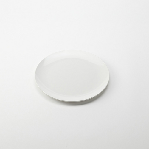 American MetalCraft melamine pizza plate with curved edges in bright white
