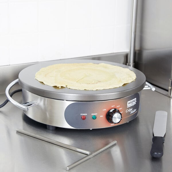 Waring WSC165BX 16" Round Crepe Maker - 208/240V, 2170/2880W
