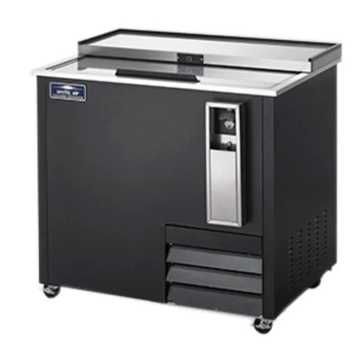 Arctic Air AUB36R Bottle Cooler 37" – 9.3 Cu. Ft. Black Horizontal Commercial Beverage Cooler