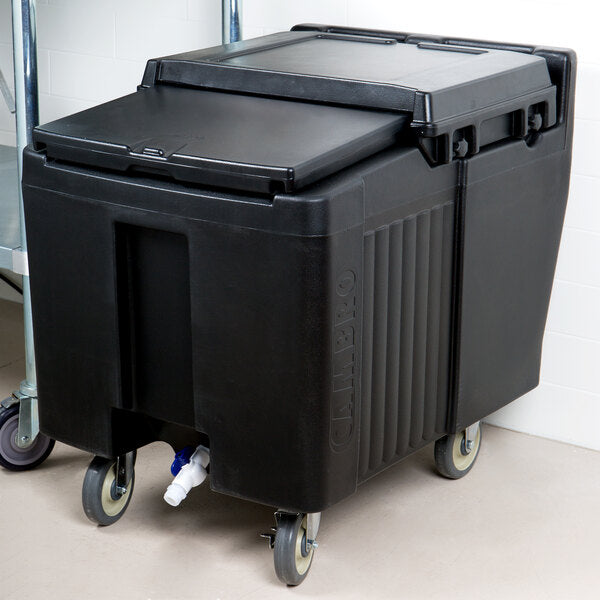 Cambro Ice Caddy 125 lb with Fixed and Swivel Casters for Commercial Ice Transport