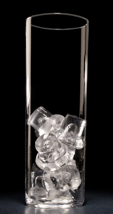 Top Hat ice cubes produced by Hoshizaki AM-50BAK-DS machine