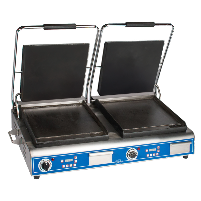 Globe GSGDUE14D Deluxe 14" Smooth Plate Electric Sandwich Grill