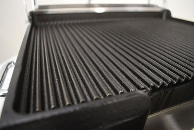 Omcan PG-CN-0515-RT Single Panini Grill with Grooved Plates and Timer – 10″ x 11″ Cooking Surface – 120V, 1800W