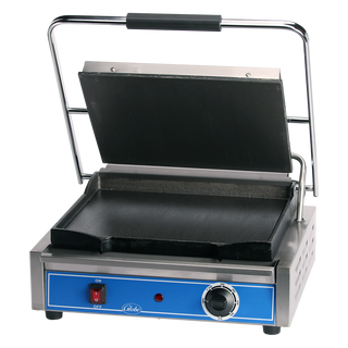 Globe GSG1410 Smooth Plate Mid-Size Electric Sandwich Grill
