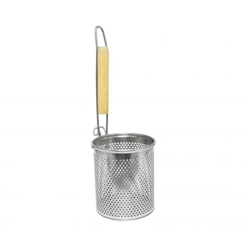 Thundergroup 5" X 5 1/4" FLAT BOTTOM NOODLE SKIMMER, ROUND, STAINLESS STEEL W/WOOD HANDLE