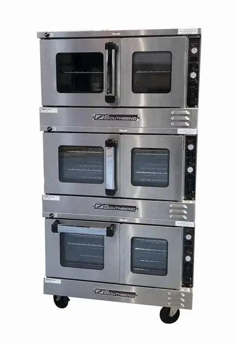 Southbend TV-Series Low Profile Gas Convection Oven Triple Deck With Standard Controls – Natural Gas, 156000 Total BTU - TVGS/32SC